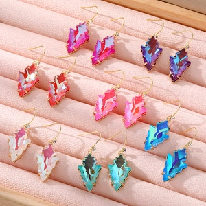 Fashion Geometric Arrow Alloy Crystal Hook Earrings For Women Gradient Colorful Bohemian Chic Party Jewelry Gift