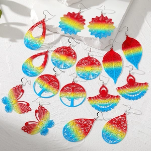 Böhmische Damen Ohrhänger Mit Regenbogen Farbverlauf Ausgehöhlte Metall Schmetterling Lebensbaum Blatt Ohrhaken Modeschmuck Geschenke