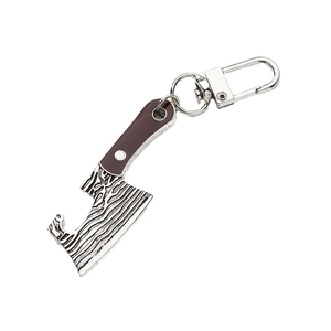 Retro simulation cleaver keychain with Damascus pattern and reddish-brown handle