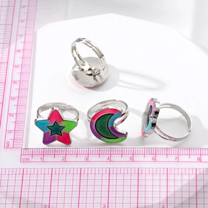 Bagues ouvertes thermochromiques à changement de couleur avec lune, étoile et fleur