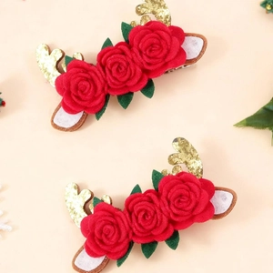 Weihnachts-Haarklammern mit Rentiergeweih, roten Rosen und Goldpailletten im 2er-Set