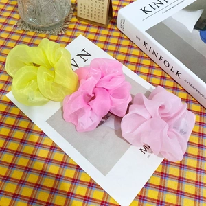 Lot de trois chouchous LED lumineux en organza translucide jaune et rose pour cheveux