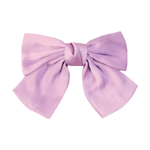 Elegante fiocco per capelli in raso lavanda con texture in seta liscia e finitura viola