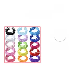 Lot détaillé de quinze serre-têtes en tissu uni montrant diverses options de couleurs vives