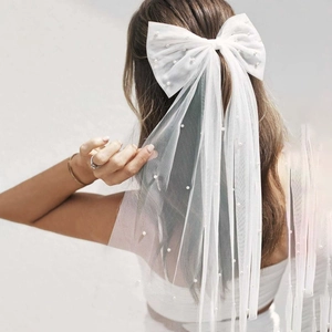 Elegante velo de tul blanco con lazo y perlas para novias, bodas y compromisos
