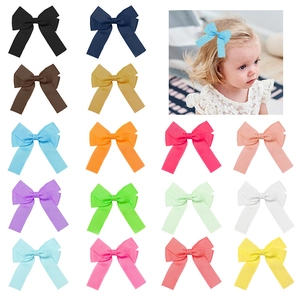Set di 16 fiocchi per capelli colorati in nastro grosgrain per bambine con clip e code