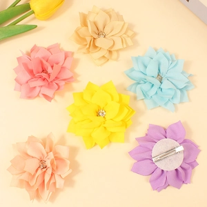 Set mit 6 bunten Chiffon-Blumen-Haarspangen mit Strasssteinen und Metall-Entenschnabelclips