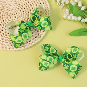 Green St. Patrick's Day clover pattern grosgrain bow hair clips for girls set of two