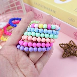 Braccialetti elastici per bambini fatti a mano con perle acriliche da 6mm in colori pastello