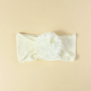 Fascia per capelli elastica in nylon per neonati con un grande fiore bianco e tessuto morbido
