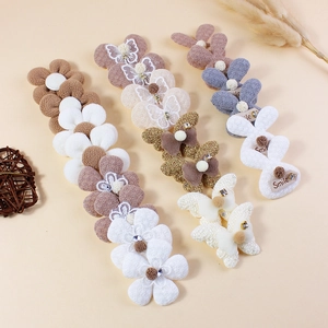 Bruine en beige stoffen vlinder en bloem haarclips set voor doe-het-zelf en mode