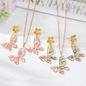 Set di Gioielli in Lega a Farfalla con Fiori Secchi Reali per Donna con Collana Floreale Oro e Orecchini a Bottone Stile Pastorale