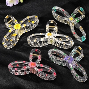 Transparent Epoxy Resin Shark Hair Clip With Real Dried Flowers Korean Style Large Sunflower Hair Claw For Women Sweet Floral Hair Accessories