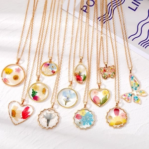 Collier Pendentif Vraies Fleurs Séchées Bohème Résine Transparent Papillon Géométrique Floral Chaîne Or Bijoux Pour Femmes