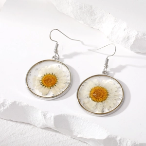 Minimalist silver vintage earrings with natural white daisy flower in clear resin