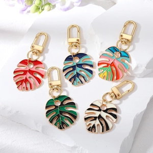 Porte-clés de Mode Feuille de Monstera en Émail Alliage Style Ethnique Pendentif Plante Tropicale pour Accessoires de Sac Femme