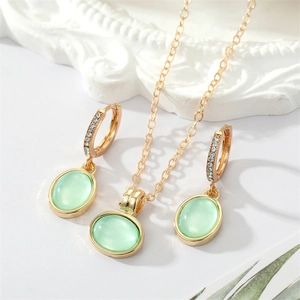 Vintage Gold Plated Alloy Green Cat Eye Stone Geometric Pendant Necklace Earrings Jewelry For Women Elegant Accessories