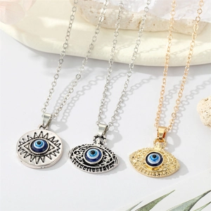 Retro Legering Boze Oog Hanger Halsketting Geometrische Gegraveerde Turkse Oog Bescherming Amulet Sieraden Voor Vrouwen Dagelijks Cadeau