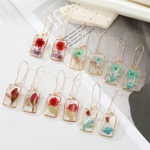Handmade Rectangular Transparent Resin Dried Flower Earrings Gold Foil Artificial Pearl Inlaid Korean Pastoral Style Jewelry For Women