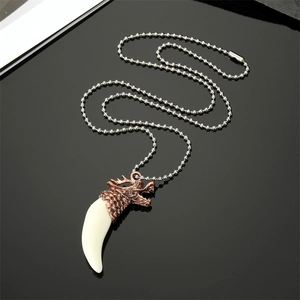 Collier punk vintage tête de dragon avec pendentif dent de loup et chaîne à billes