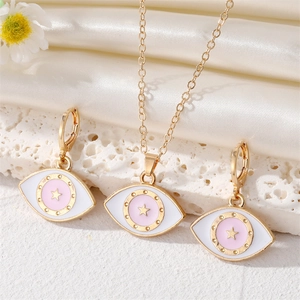 Modisches Gold-Schmuckset mit bösem Blick-Anhänger, Stern-Halskette und Creolen-Ohrringen