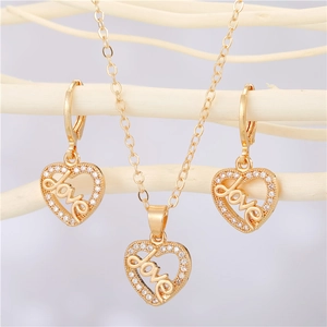 Mode Legierung Strass Herz Love Brief Anhänger Halskette Ohrringe Schmuckset Für Damen Vergoldet Eleganter Schmuck