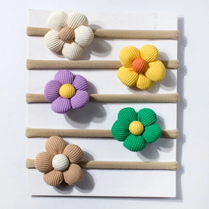 Set di 5 fasce per capelli neonato con fiori in velluto e fasce in nylon elasticizzato