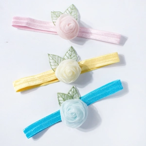 Three-piece set of elastic baby headbands with 3D mesh roses and embroidered leaves