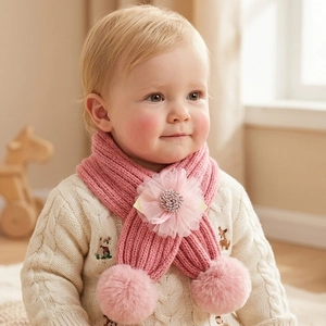 Écharpe Tricotée Bébé Avec Fleurs en Maille et Pompons Tour de Cou Chaud Hiver Crochet Doux Accessoires d'Hiver pour Nourrissons