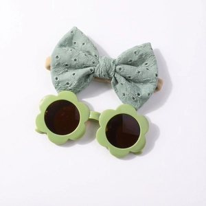 Ensemble lunettes de soleil fleurs et bandeau en dentelle vert clair pour bébé fille