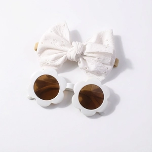 Détails du bandeau en dentelle avec nœud et lunettes de soleil fleurs pour bébé