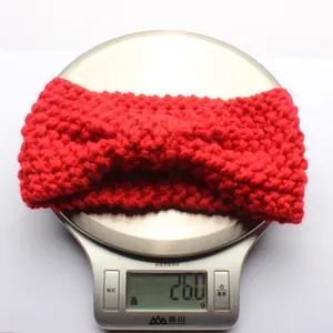 Lightweight 26.0g red chunky knit headband featuring a stylish twisted knot design