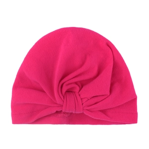 Turbante de bebé rosa fucsia con nudo bohemio suave para recién nacidos y bebés
