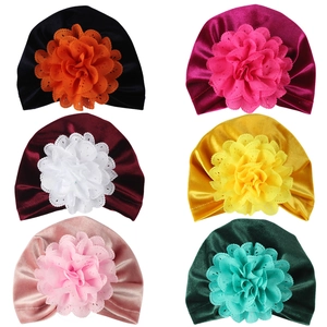 Lot de 6 bonnets turban en velours pour bébé avec fleurs en dentelle en diverses couleurs