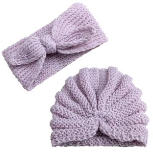 Set invernale da 2 pezzi con berretto in maglia lavanda e fascia con fiocco per neonati