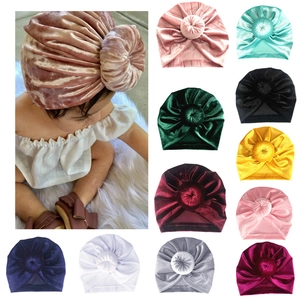 Chapeau Turban pour Bébé en Velours Doux Nœud Beignet Bandeau pour Nourrissons Nouveau-nés Filles Bonnet Plissé Bohème