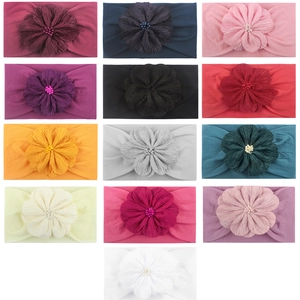 Bandeaux bébé en nylon élastique avec grandes fleurs en tissu en 13 couleurs variées