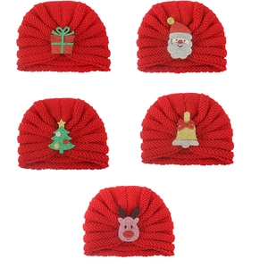 Détails de bonnets en tricot rouges pour bébé avec cinq écussons festifs de Noël variés