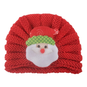 Cappello a turbante natalizio in maglia rossa per neonati con toppa di Babbo Natale