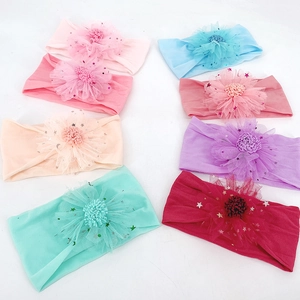 Elastische Baby-Haarbänder aus Nylon mit großen Netzblumen und glitzernden Sternenpailletten