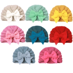 Lot de 8 bonnets turban en maille torsadée pour bébé avec grands nœuds multicolores