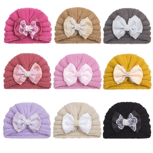 Bonnets turban en tricot pour bébé avec nœuds en dentelle satinée et perles en 9 couleurs