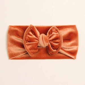 Bandeau turban en velours caramel pour bébé avec grand nœud pour chaleur hivernale