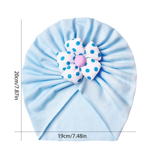 Detailed dimensions of light blue baby turban with polka dot flower, 19cm by 20cm size