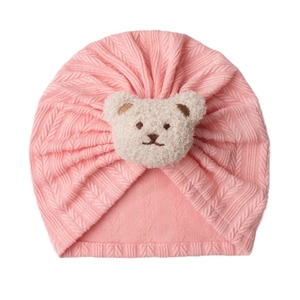 Rosa Baby Turban-Mütze mit süßem weißem Bären-Patch für Säuglinge und Kleinkinder