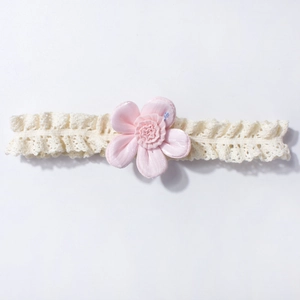 Elastic baby lace headband with pink floral decoration for infants and toddlers