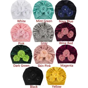 Bonnet turban bébé en velours doré avec fleurs 3D et perles disponible en 11 coloris
