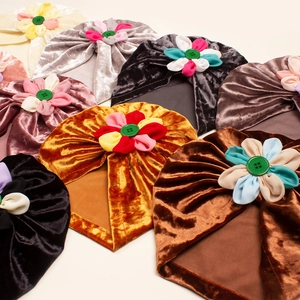 Turbans bébé en velours avec fleurs colorées pour chaleur et confort en hiver