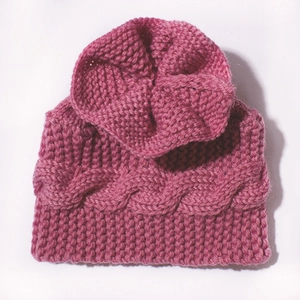 Bonnet en tricot rose foncé pour bébé avec motif torsadé pour automne et hiver