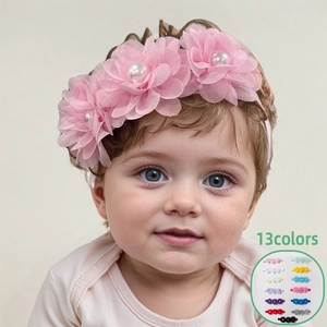 Bandeau bébé avec trois fleurs en mousseline et perles, disponible en treize couleurs